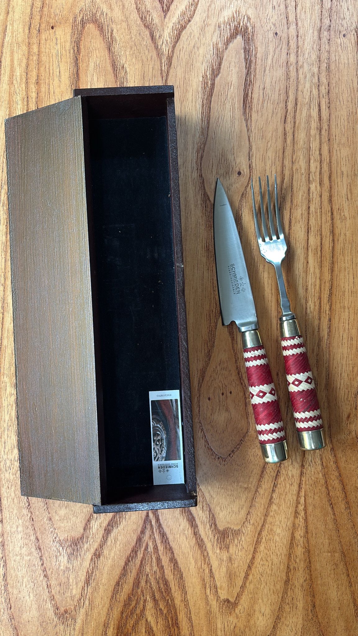 Juego de Tenedor y Cuchillo en Caja